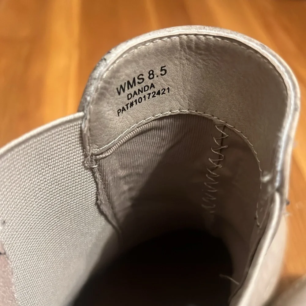 Dolce Vita Booties - Picture 7 of 8